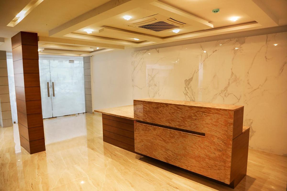 Отель Iswarya Residency Коттаям Экстерьер фото