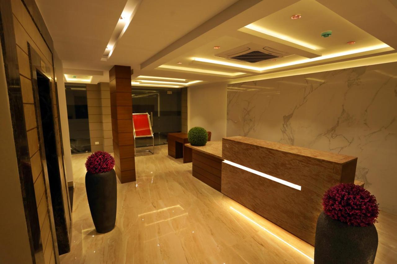 Отель Iswarya Residency Коттаям Экстерьер фото